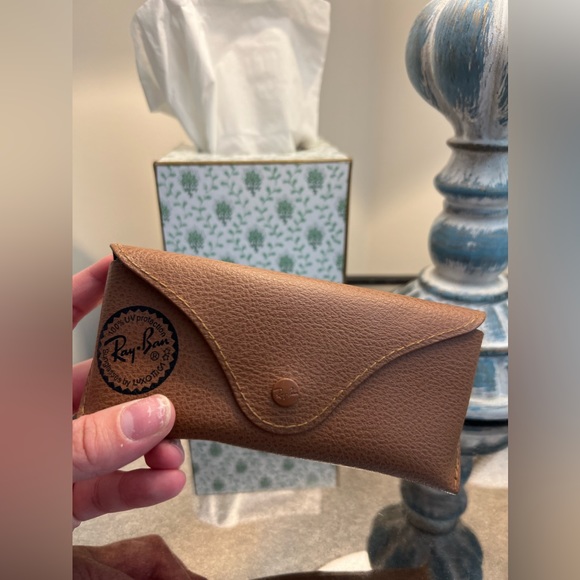 Rayban sunglasses - Picture 3 of 3